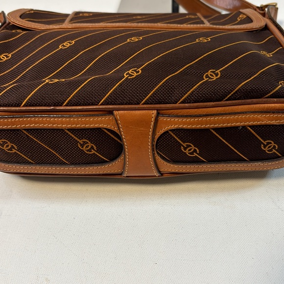 Vintage Gucci Should bag - Picture 8 of 16